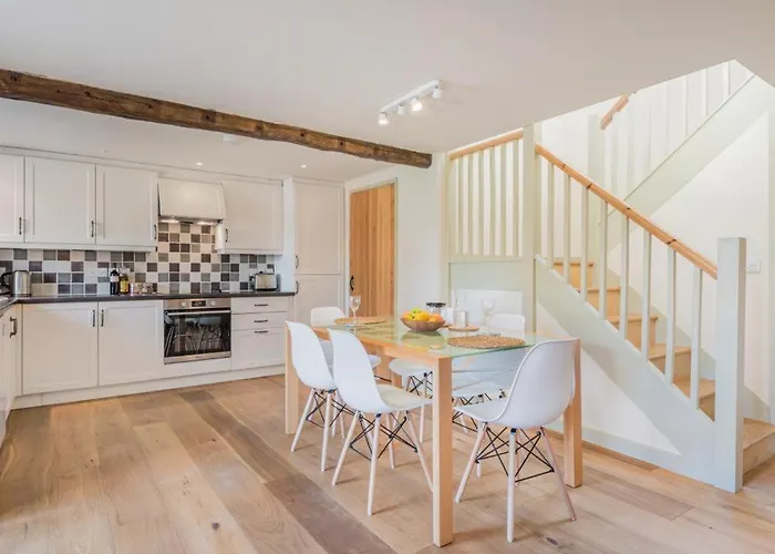 Nyaraló 3 Bed In Penrith Oc-sz390 Shap